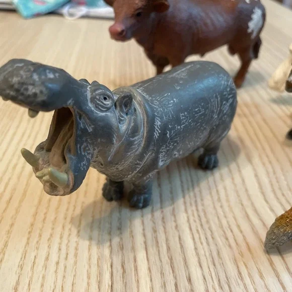 A lot of five Schleich Toys Long Horn Bull Horse Fox Hippo Baby Burrow - Picture 2 of 6